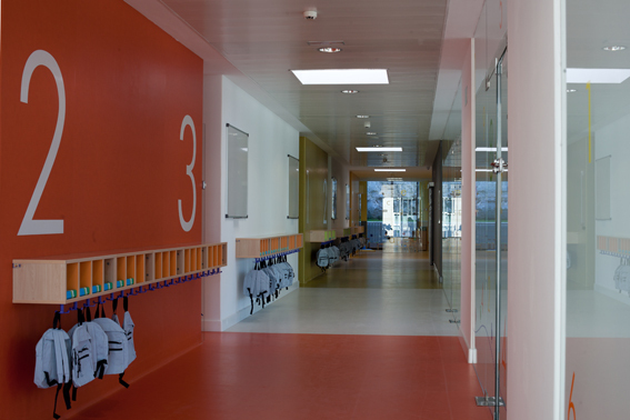Center of Social Services in Montealto (A Coruña. Spain) NAOS ARCHITECTURE