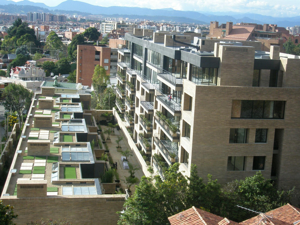 Apartments & townhouses