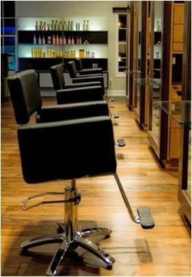With 8 styling stations the salon is abuzz with activity.