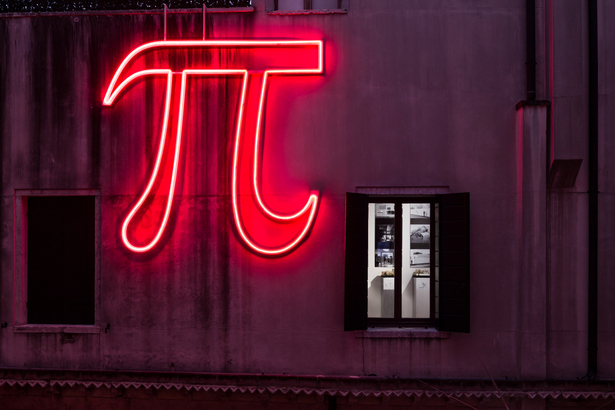 photo by © Simone Simone