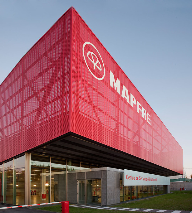 Centro de servicio del automóvil. Madrid