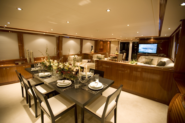 Al Duhail - Main Salon 2