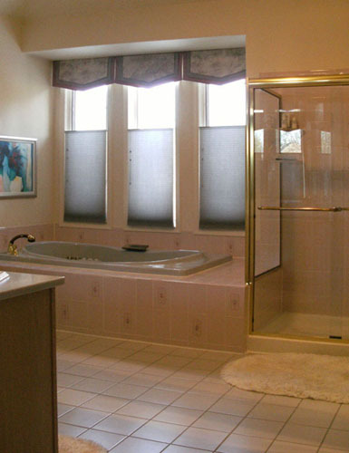 Soaking Tub & Shower - Before