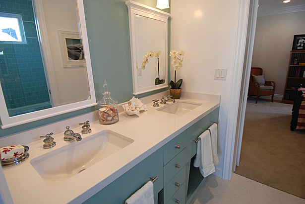 Bedroom bath