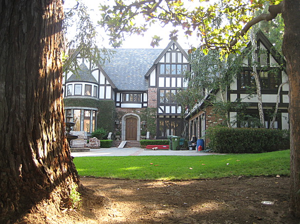 13k SF House - Brentwood California