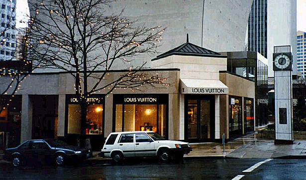 Louis Vuitton, Seattle, WA Work done while with Huntley Architects