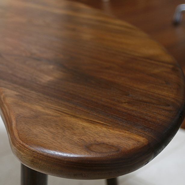 Boomerang Bench detail