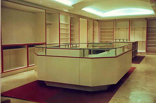 Galileo A store at the Fairmont Princess Hotel.