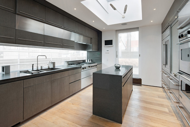 Midtown Minimal Kitchen. Photo: Evan Jospeh