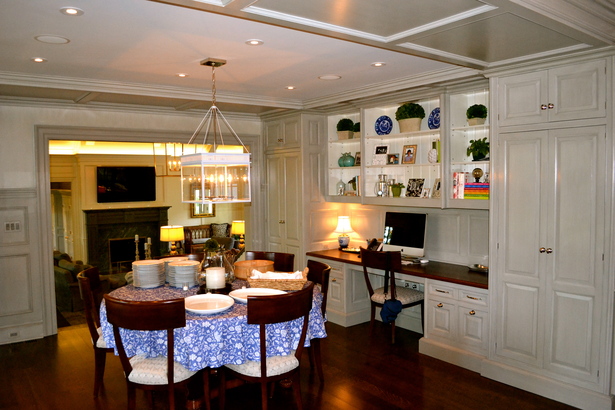 Breakfast Room