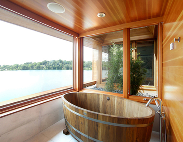 CONNECTICUT LAKE HOUSE – Master bathing suite with pocket garden