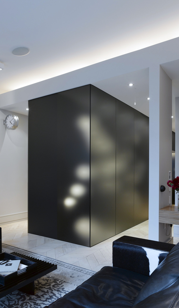 The glass-enclosed staircase complete with lighting in the arrangement of a constellation