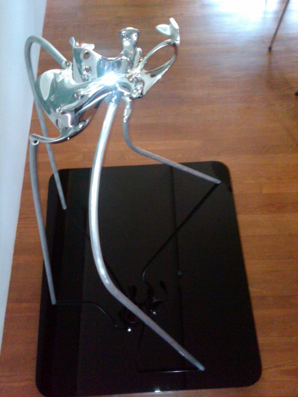 title: Pitch Black (2010) designer: xefirotarch_Hernan Diaz Alonso client: Jeff Kipnis fabricator: Parrish Rash van Dissel material: aluminum, mdf, paint, abs plastic, chrome vacmetalization