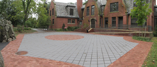 Entry Court