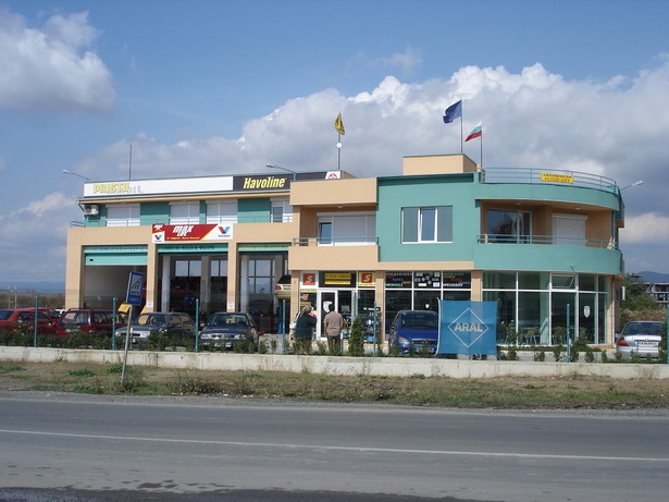 Auto service Nessebar - elevation, realization