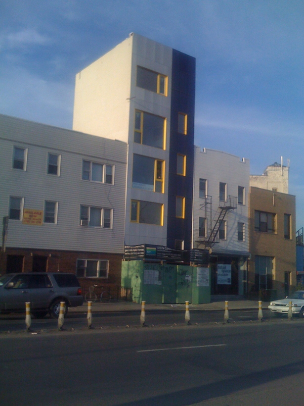 439 Metropolitan, Williamsburg