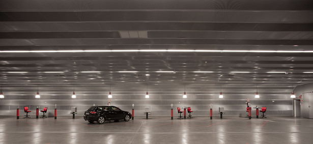 Centro de servicio del automóvil. Madrid