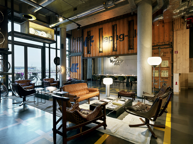 25h - Lobby