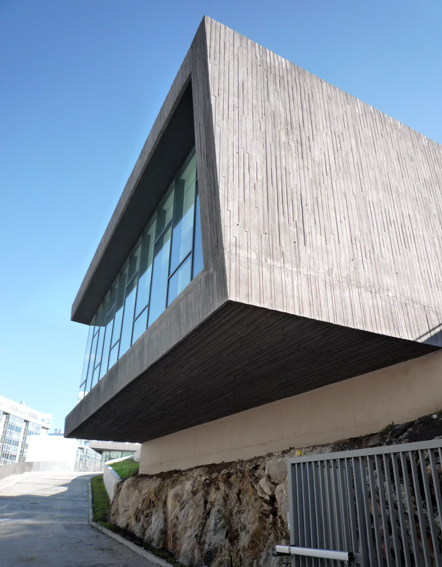 Center of Social Services in Montealto (A Coruña. Spain) NAOS ARCHITECTURE
