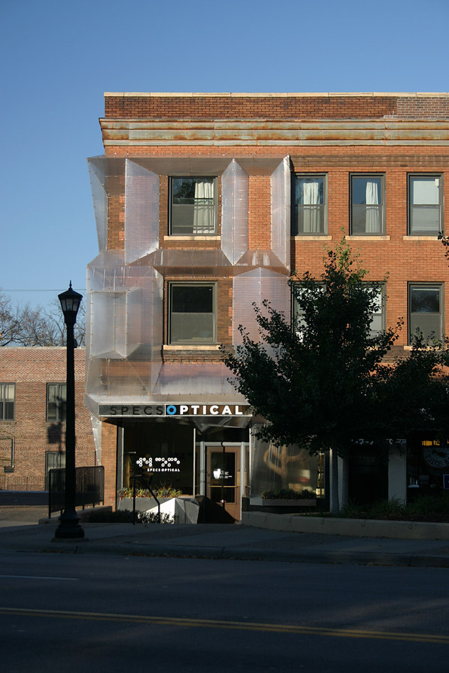 SPECS Optical Façade; Minneapolis, MN by Alchemy Architects (Photo: Geoffrey Warner and Scott Ervin)