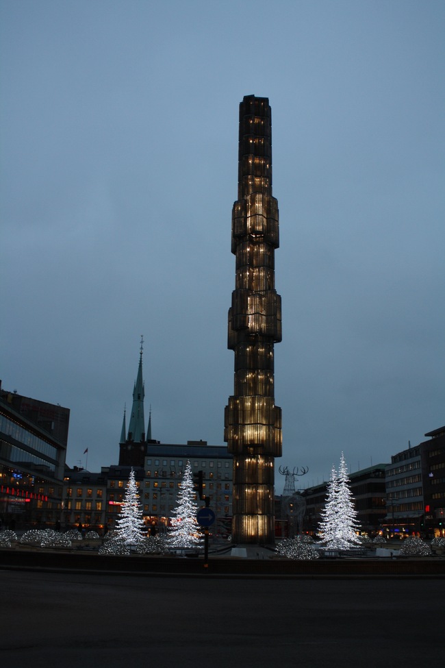 Peter Celsing's controversial sculpture outside his Kulturhusset in Sergels Torg