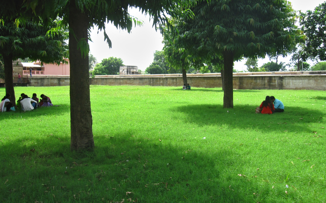 The lush retreat encompassing Adalaj Vav