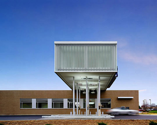 Deborah Berke Partners- Irwin Union Bank, Columbus, Indiana, 2006