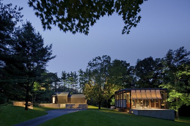 http://awesomearchitecture.net/country-estate-in-new-canaan-connecticut-by-roger-ferris-partners/
