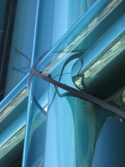 the mullions designed by H&dM on 40 Bond Street in NYC via Thecyclist.