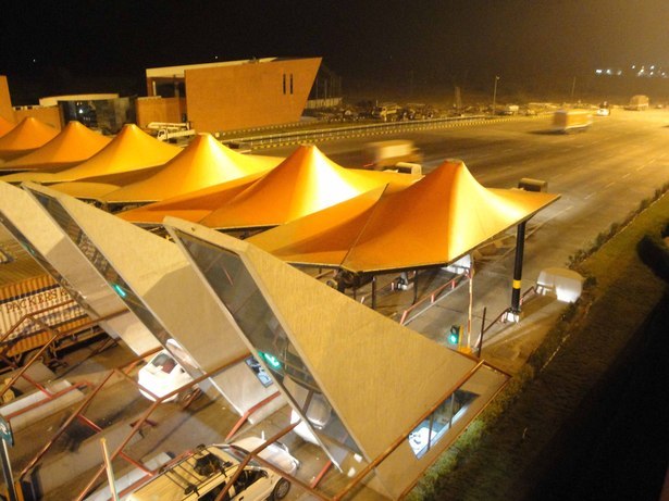 Vadodra Bharuch toll Plaza