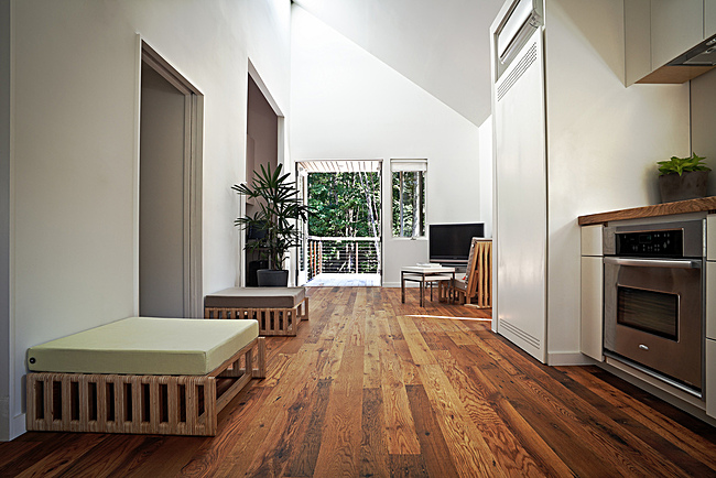 Interior of home (photo by Ken McCown)