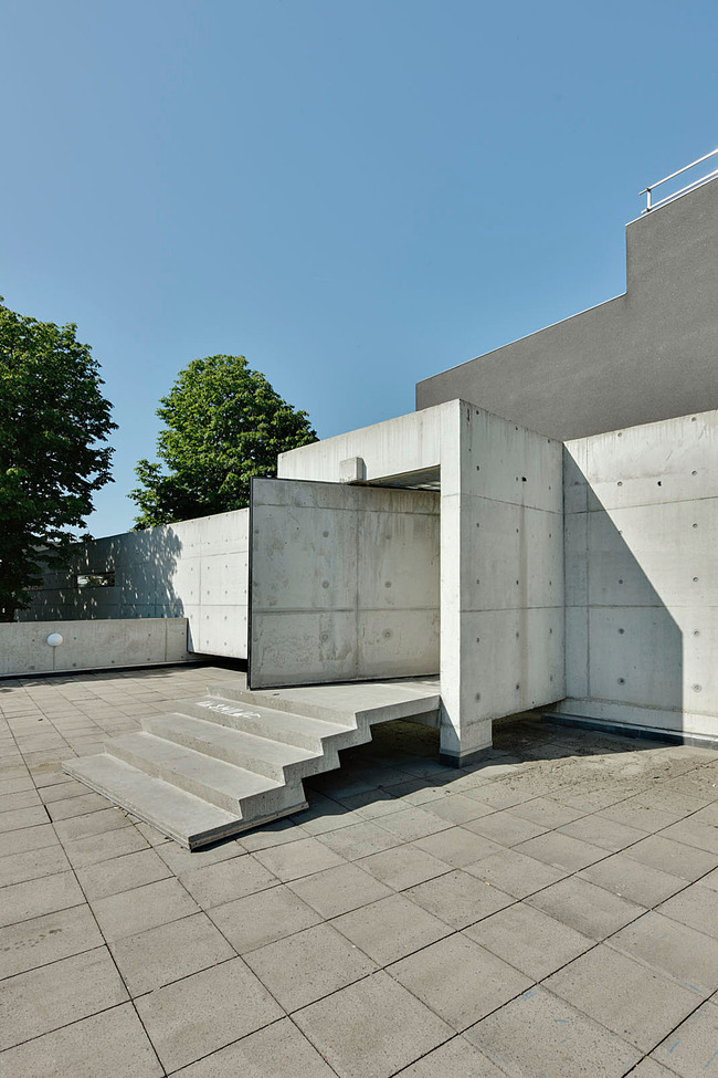 Academy of Art & Architecture in Maastricht, the Netherlands by Wiel Arets Architects