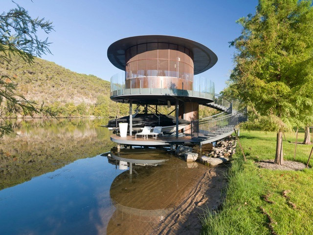 Shore Vista Boat Dock in Austin, TX by Calvin Chen, Thomas Bercy, Dan Loe