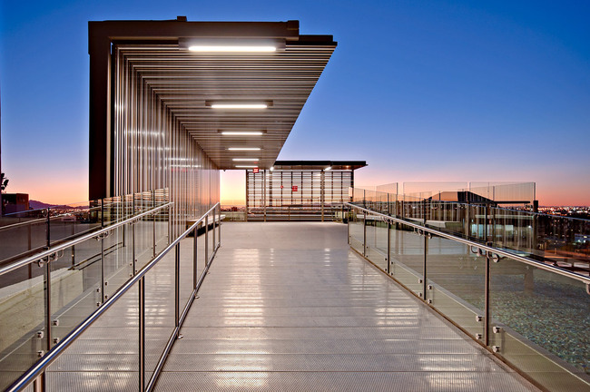 Shade Platform; Phoenix, AR by SmithGroupJJR (Photo: Liam Frederick)
