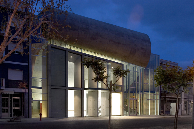 Cultural Centre in Cartaxo photography by FG + SG Fernando Guerra e Sérgio Guerra