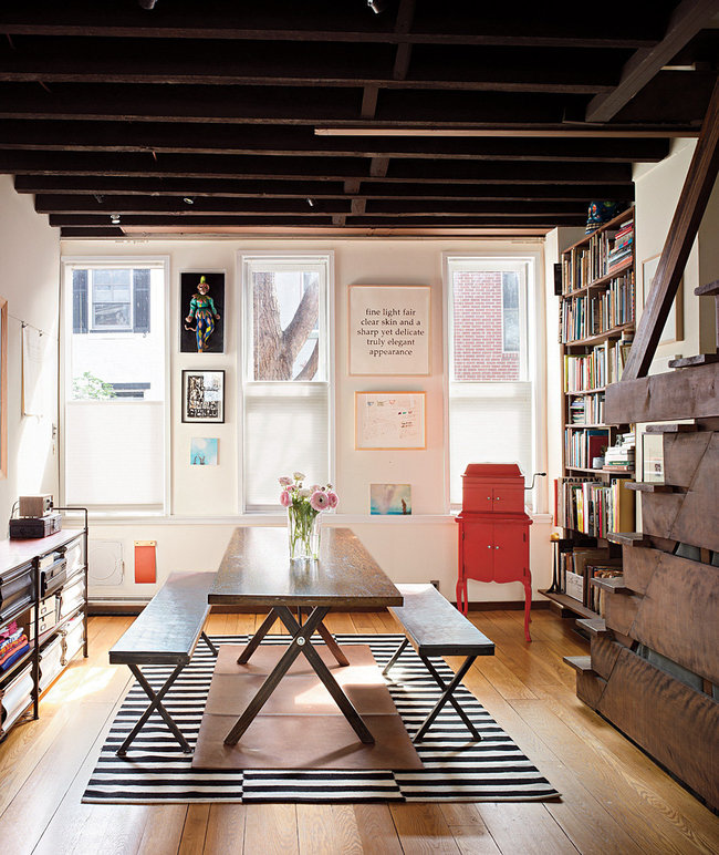 The first-floor dining area, adjacent to the kitchen. Annie Schlechter