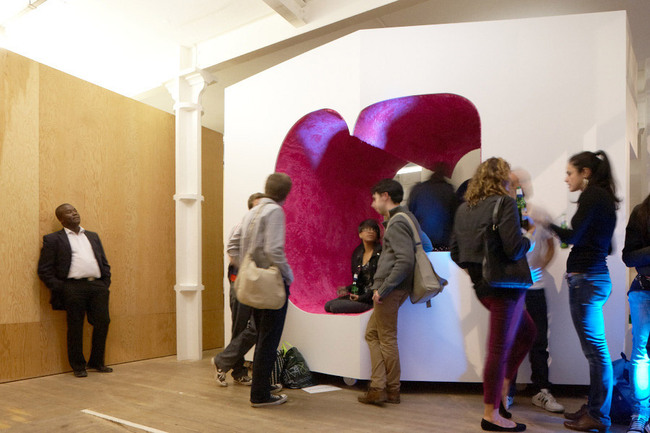 Bureau Spectacular: Three Little Worlds (Photo: Daniel Hewitt)