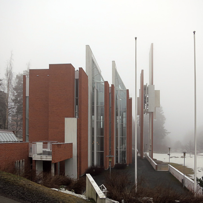 Approach towards Männistö Church by Juha Leiviskä in Kupio, Finland.