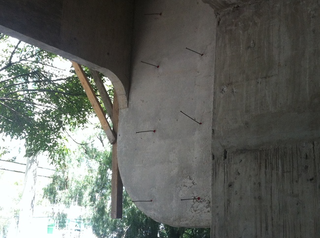entrance concrete detail