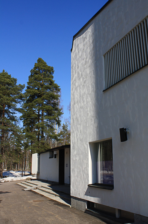 Detail of wall treatment at the Vuoksenniska Church (Church of 3 Crosses), Vuoksenniska, Finland 1958