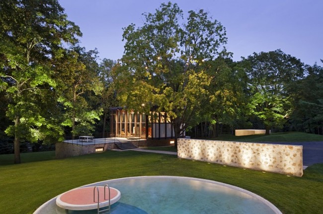 http://awesomearchitecture.net/country-estate-in-new-canaan-connecticut-by-roger-ferris-partners/
