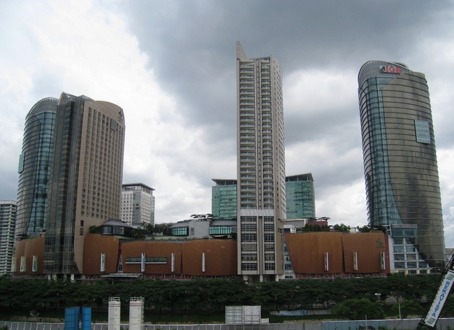 The Gardens Mega Mall