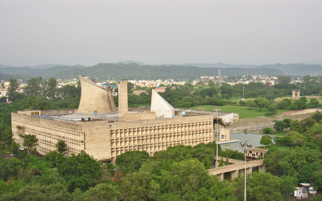 The Assembly from the Secretariat