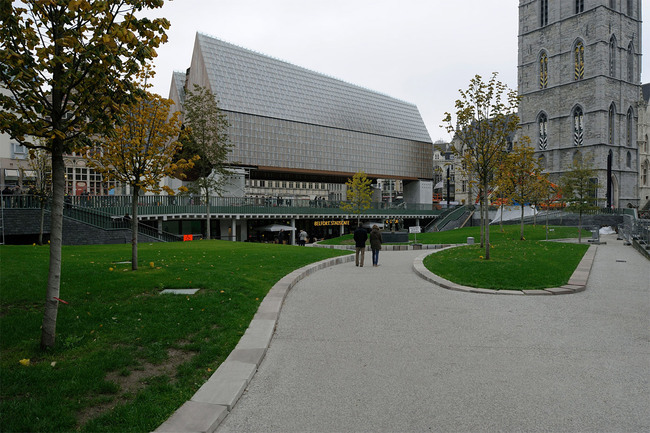 City Hall, Ghent, Belgium; Robbrecht en Daem architecten; Marie-José Van Hee architecten (Photo: Petra Decouttere)