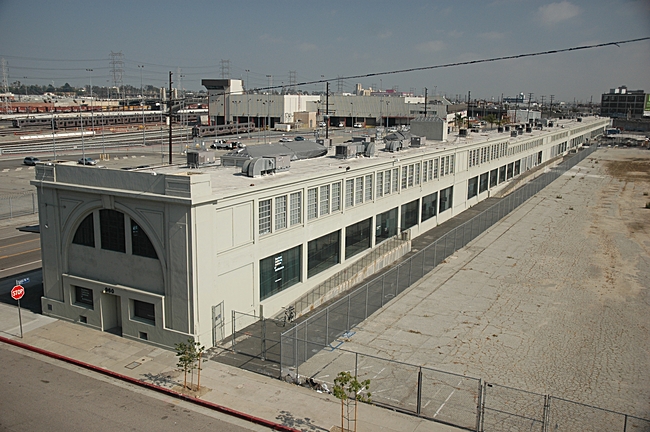 SCI-Arc Quarter Mile Long Building