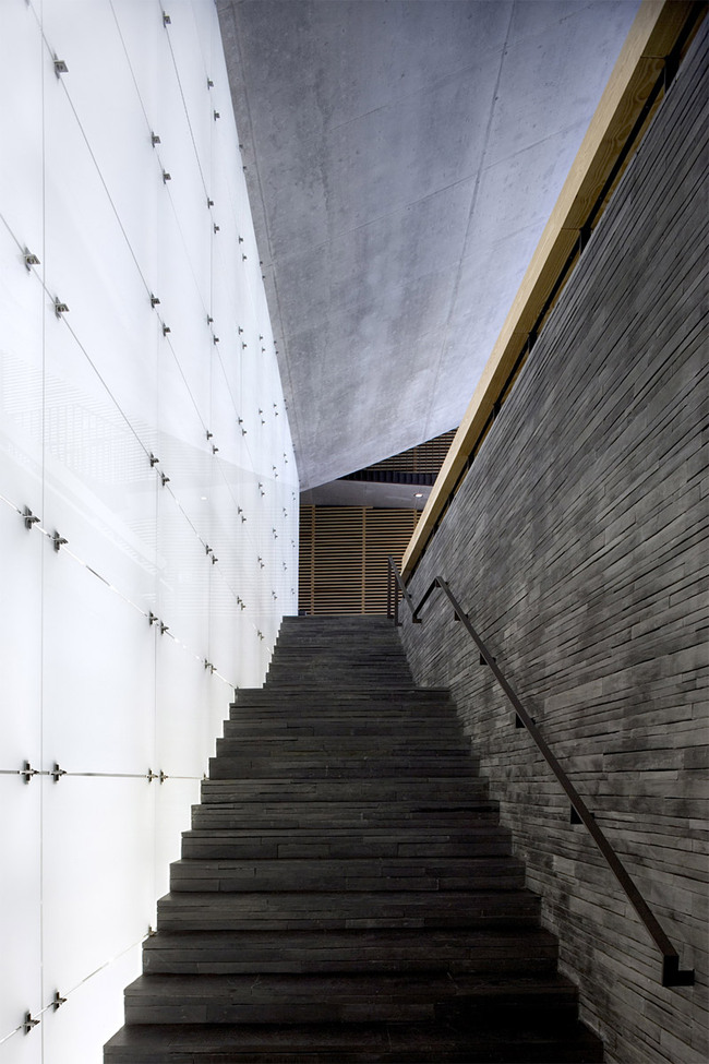 Cultural Centre in Cartaxo, Portugal by cvdb arquitectos (Photo: FG + SG Fernando Guerra e Sérgio Guerra)