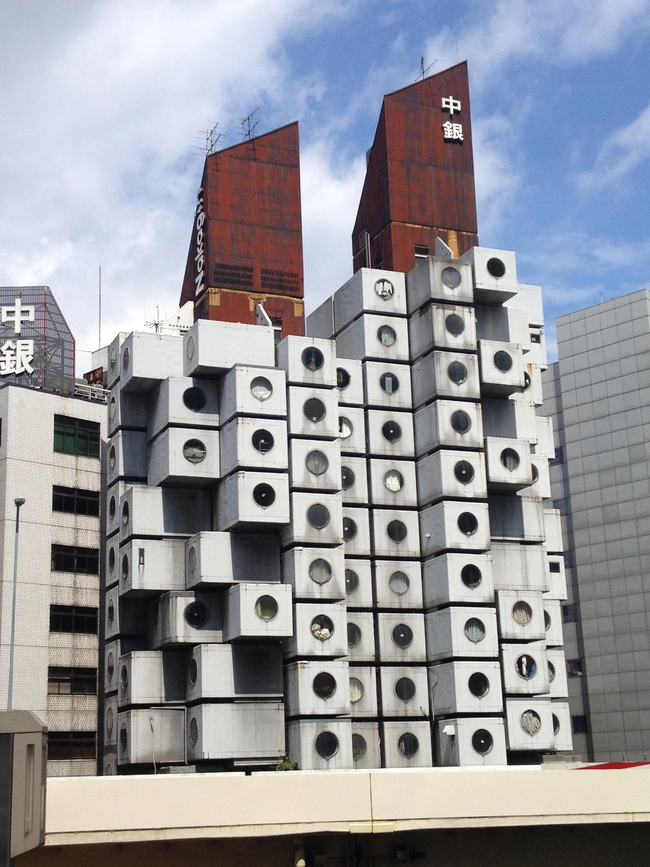 Nakagin Capsule Apartment - Kisho Kurokawa