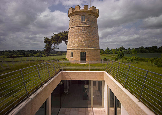 Round Tower in Gloucestershire, GB by De Matos Ryan