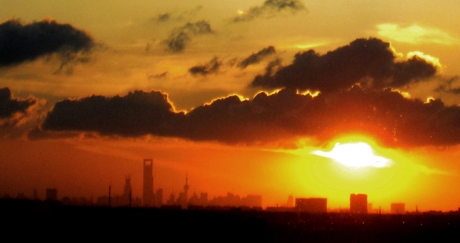 The city on the horizon