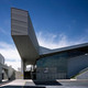 Diamond Ranch High School (1999) in Pomona, CA, a school that places students in the middle of a dramatically pitched canyon of concrete and corrugated metal. (Image: Wikipedia)